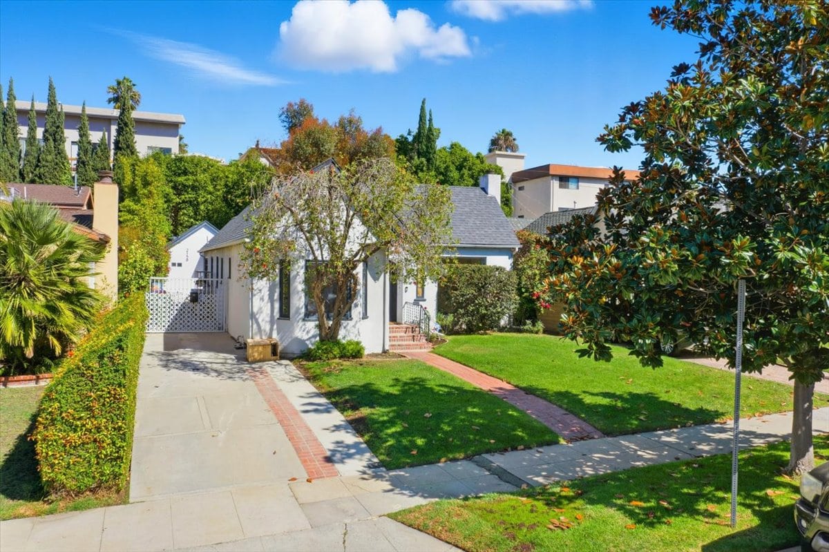 01-DJI_0272_with_clouds