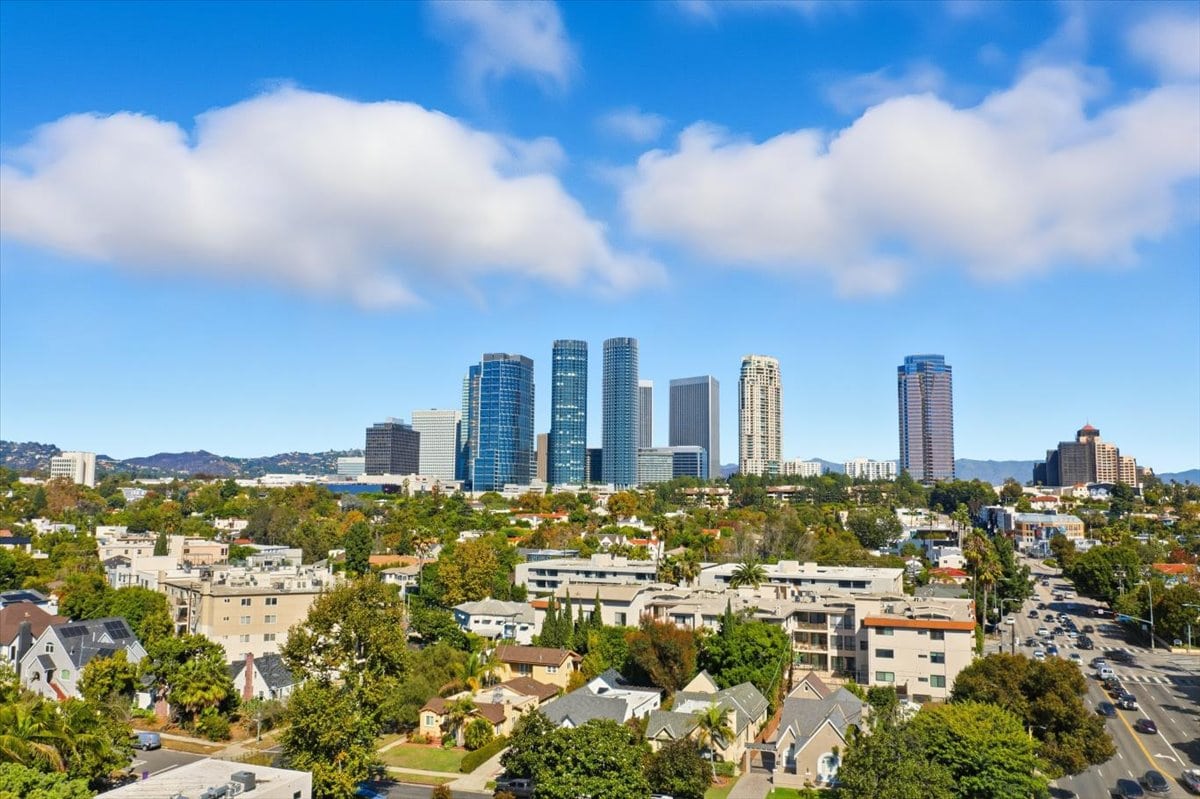 11-DJI_0281_with_clouds